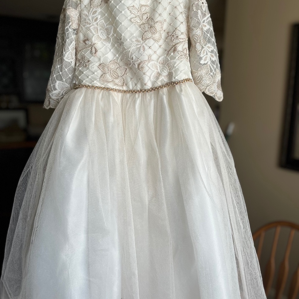 Size 4 little flower  girl dress
